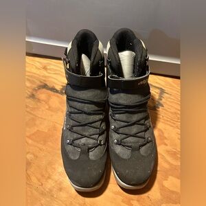 Alpina ski & snowboard shoes